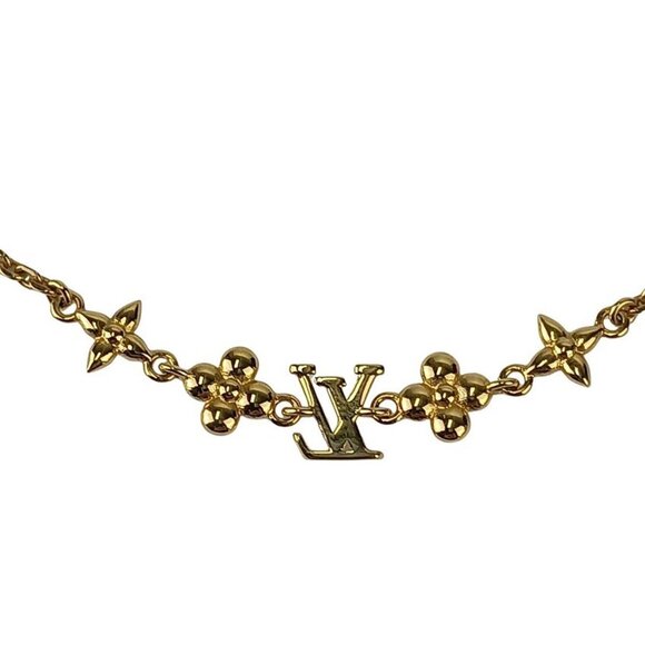 LOUIS VUITTON Gold Monogram Necklace - Picture 3 of 8